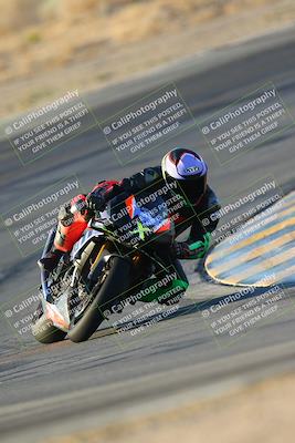 media/Oct-06-2024-Race Pace (Sun) [[d7d39ec7ad]]/1-Turn 10 (730am)/